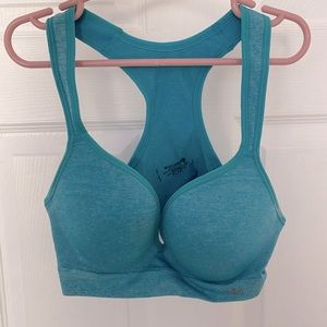 Underwire push-up sports bra